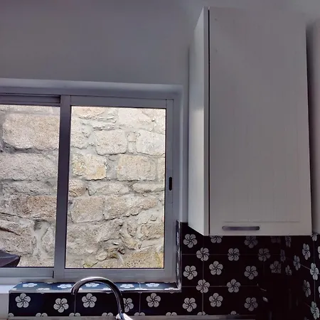 Stonehouse With Terrace Apartment Porto